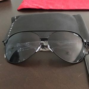 Quay Australia Black Aviators NWT and Case